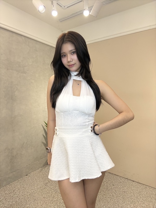 網紗蕾絲套脖背心 整件彈力超大不論大小胸都可以完美駕馭