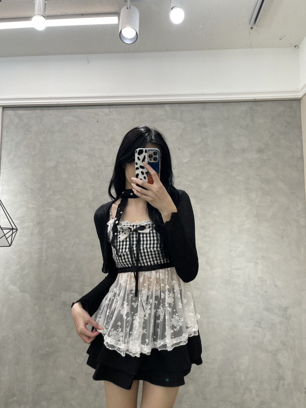 Deja Amazing格紋蕾絲拼接娃娃上衣套裝 一穿上就是法式小千金♡