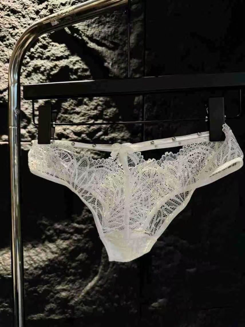 Amazing珍珠蝴蝶結蕾絲內褲 蕾絲內褲柔軟舒服好穿