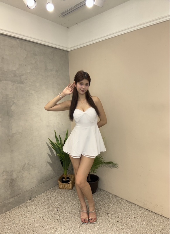 大蝴蝶結拼紗短洋 胸前大蝴蝶結超顯胸大