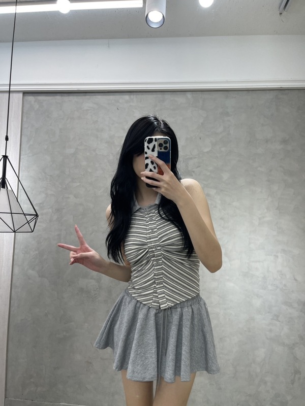 Deja Amazing條紋抓皺削肩背心套裝 甜酷女孩衣櫃一定要有的一件♡