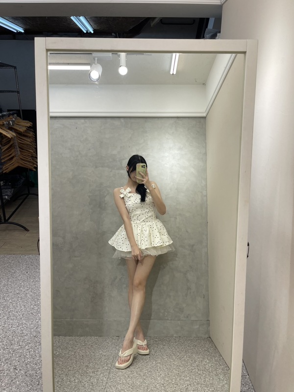 amazing.com.tw 法式波點蝴蝶結澎澎洋裝